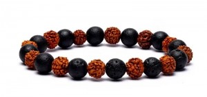 Armband met rudraksha en lavasteen