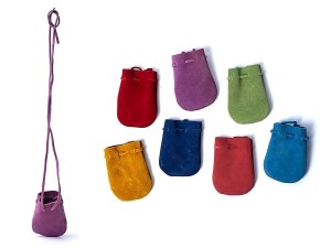 Suède tasjes in chakra kleuren, set van 7 stuks